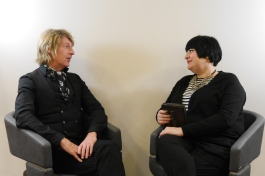 Nikki Taylor interviews Ian Carmichael MVO personal hairdresser to Queen Elizabeth II